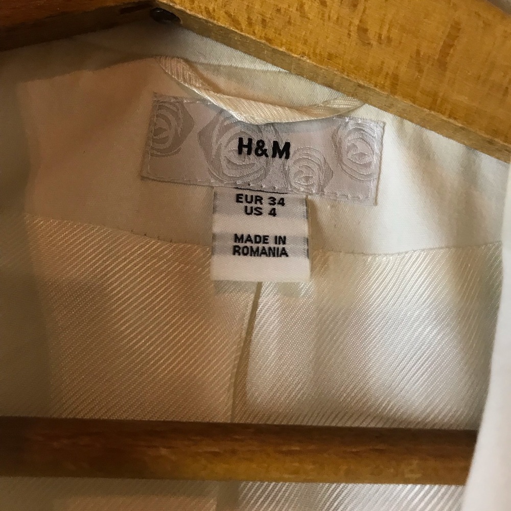 Women’s White blazer
